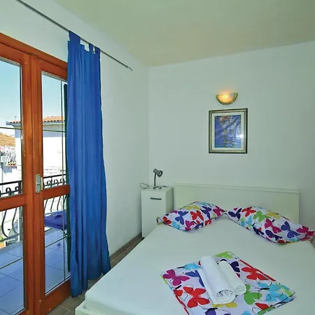 2 Bedroom Gorgeous In Trogir