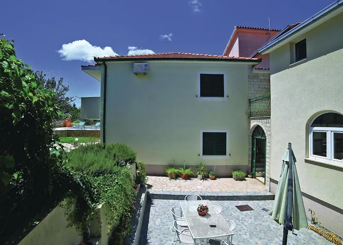 Apartamento With Sea View 06 *