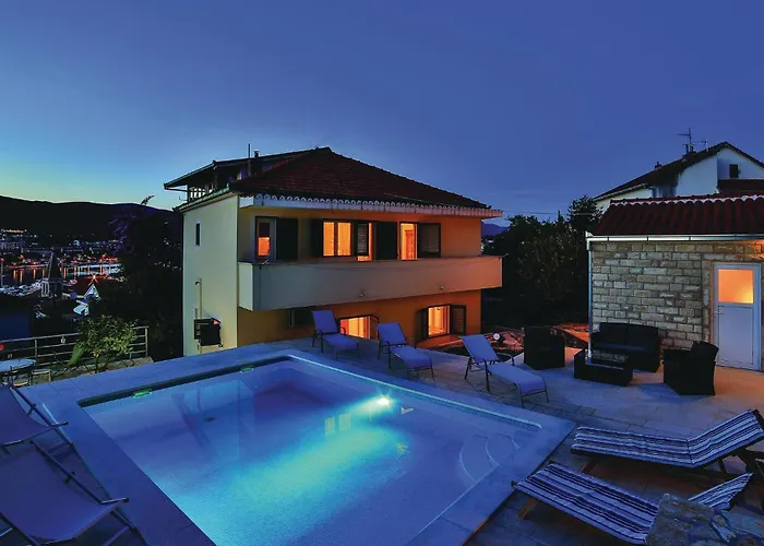 Apartamento With Sea View 06 *